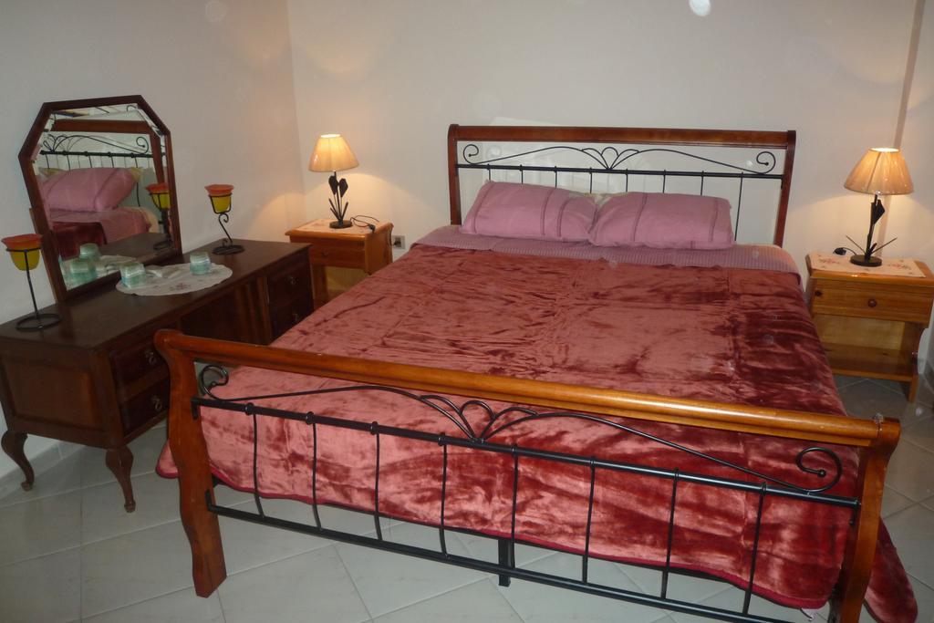 Kleidas Apartments Thymianá 部屋 写真
