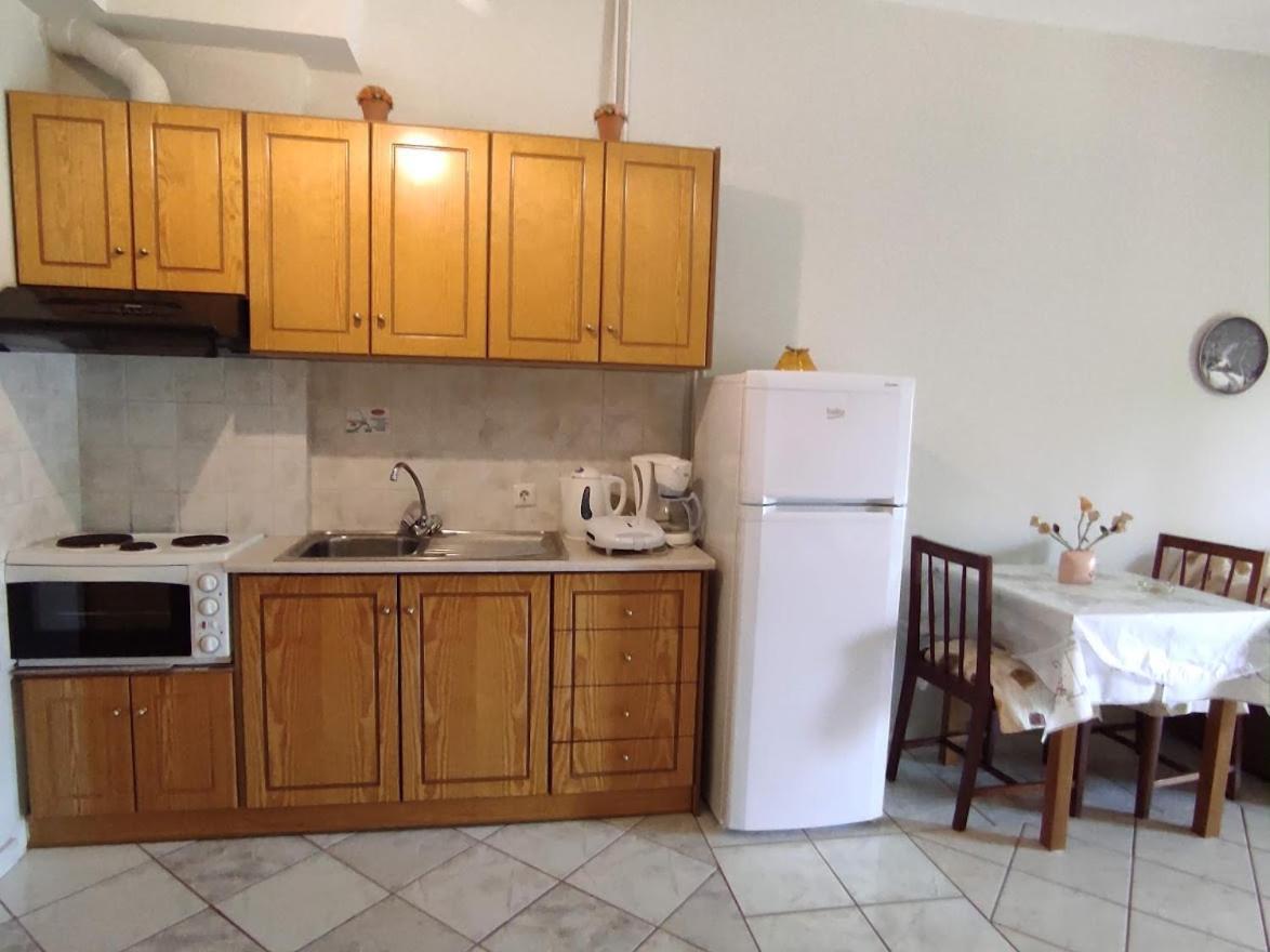 Kleidas Apartments Thymianá エクステリア 写真