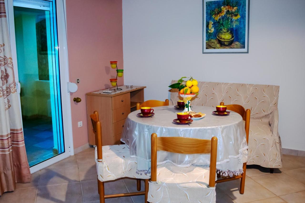 Kleidas Apartments Thymianá エクステリア 写真